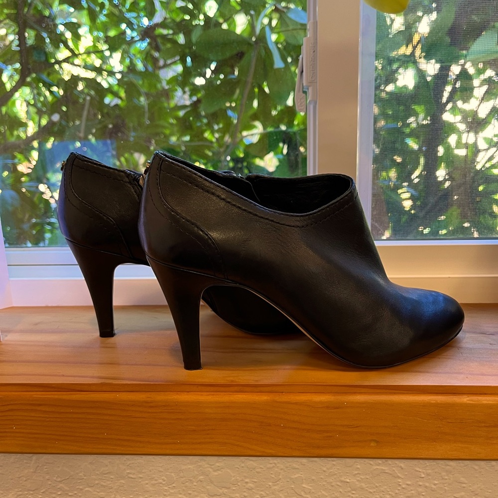 Vince Camuto Black Leather Booties